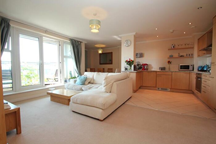 2 Bedroom Apartment To Rent In Woking, Surrey, GU22