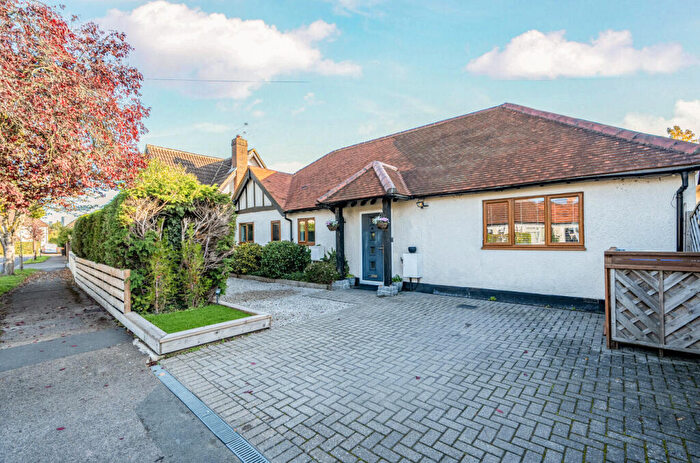 4 Bedroom Bungalow For Sale In Apers Avenue, Woking, Surrey, GU22
