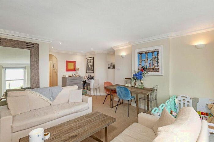 3 Bedroom Flat To Rent In Cranley Gardens, London, SW7