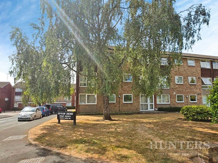 2 Bedroom Maisonette To Rent In Upton Dene, Sutton, SM2