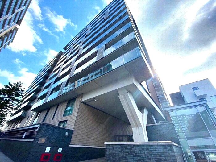 2 Bedroom Apartment To Rent In Spectrum - Block, Salford, Manchester City Centre, Greater Manchester, M3