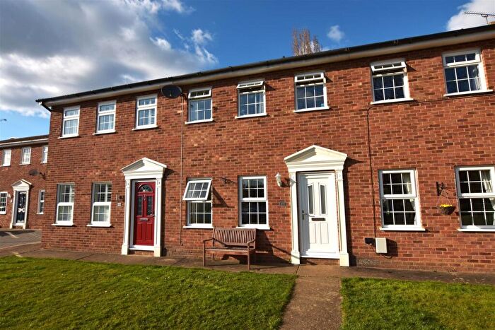 3 Bedroom Terraced House For Sale In Whitehouse Road, South Woodham Ferrers, CM3