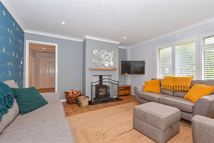 3 Bedroom Detached Bungalow For Sale In Yaverland Close, Sandown, Isle Of Wight, PO36