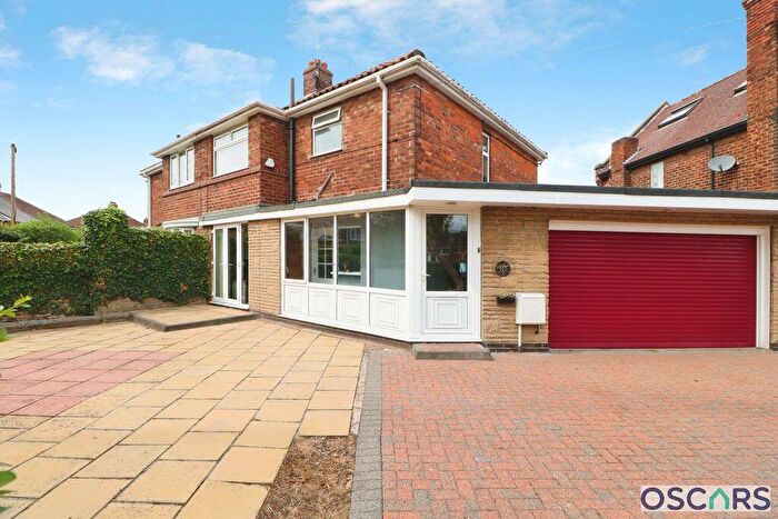 3 Bedroom Semi-Detached House For Sale In Rokeby Park, Hull, HU4