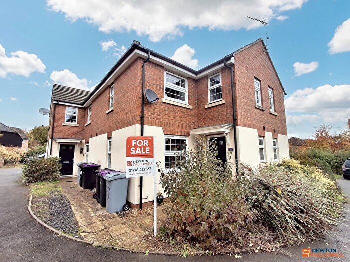 2 Bedroom Terraced House For Sale In Badger Lane, Bourne, PE10