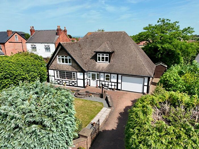 4 Bedroom Detached House For Sale In The Common, South Normanton, DE55