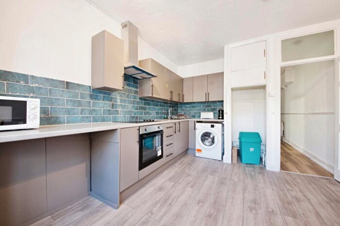 2 Bedroom Flat To Rent In Cranleigh Street, NW1