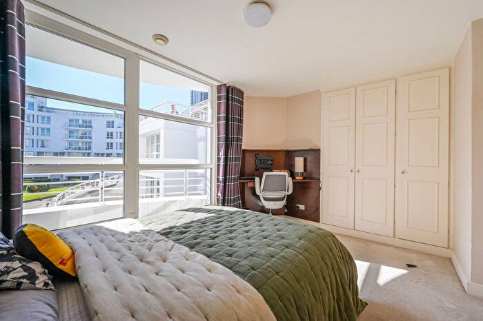 2 Bedroom Flat To Rent In Pierhead Lock, Isle Of Dogs, London, E14