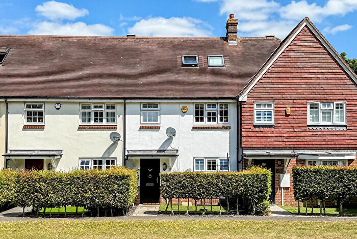4 Bedroom Terraced House For Sale In Netherne-on-the-Hill, Coulsdon, Surrey, CR5