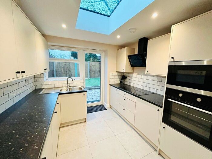 1 Bedroom House To Rent In Gossops Green, RH11