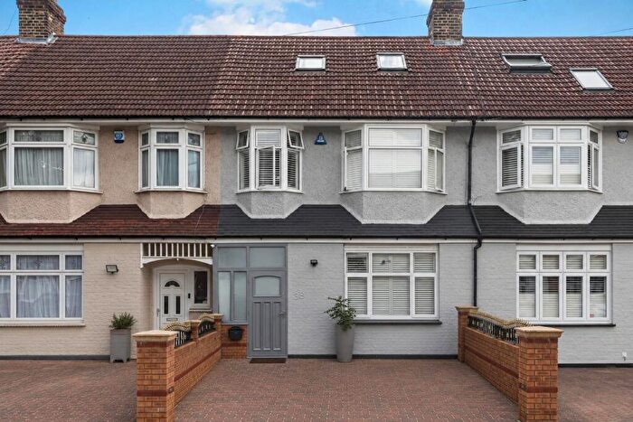 5 Bedroom Terraced House For Sale In Hereward Gardens, London, Greater London, N13