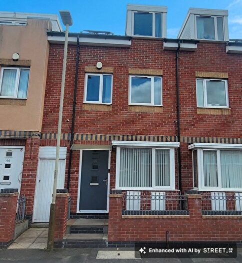 3 Bedroom Terraced House For Sale In Meynell Road, Leicester, LE5