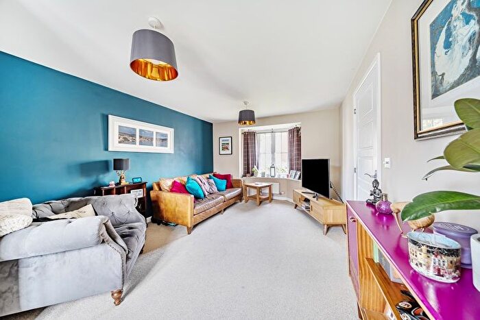 3 Bedroom Semi-Detached House For Sale In Bluebell Avenue, Nottingham, Nottinghamshire, NG12