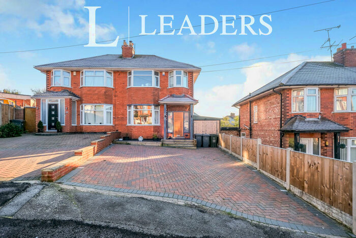 3 Bedroom Semi-Detached House To Rent In Cantley Avenue, NG4