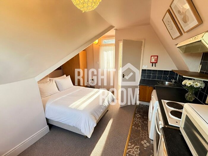 Studio To Rent In Studio Flat, Landguard Road, Southampton, SO15