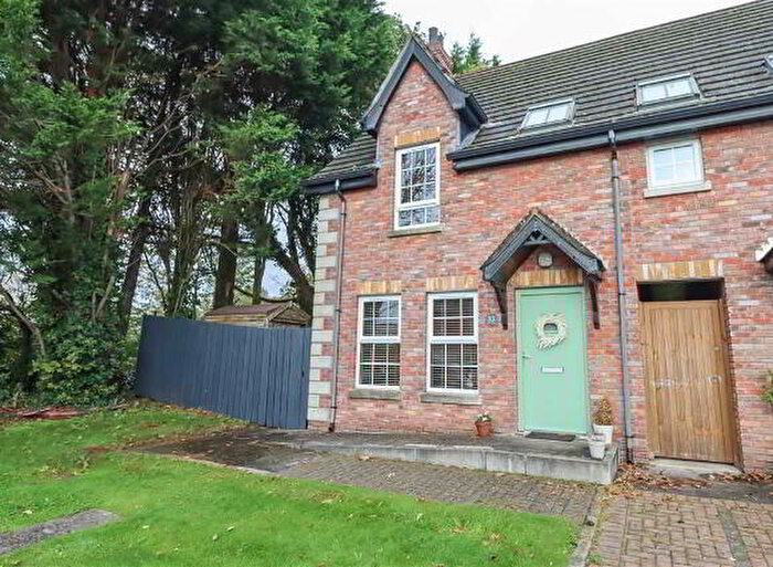 2 Bedroom TownHouse For Sale In Old Church Square, Belfast, BT16