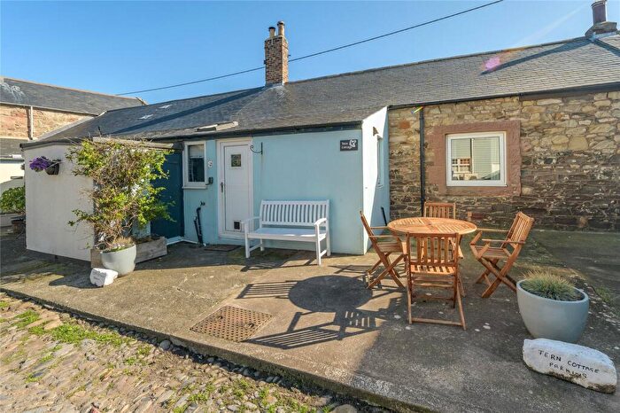 2 Bedroom Bungalow For Sale In Sunnieside Square, Seahouses, Northumberland, NE68