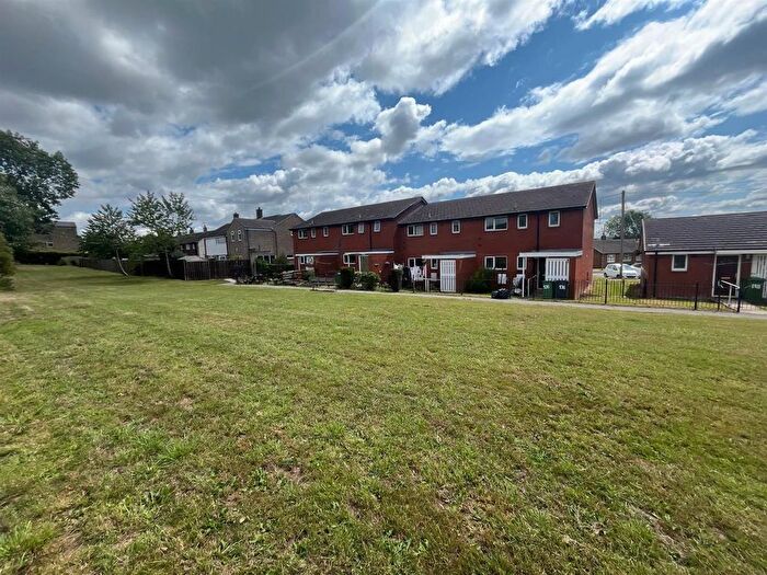 1 Bedroom Property For Sale In Ings Way West, Lepton, Huddersfield, HD8