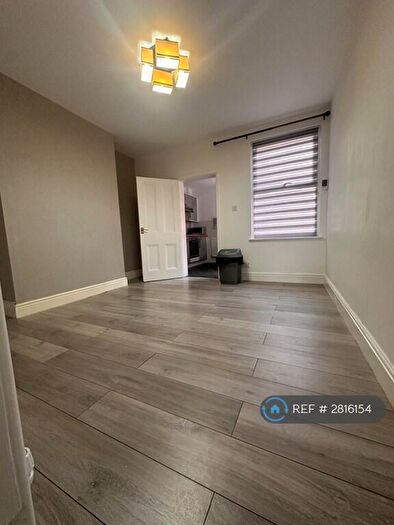 2 Bedroom Terraced House To Rent In Low Town St, Worksop, S80