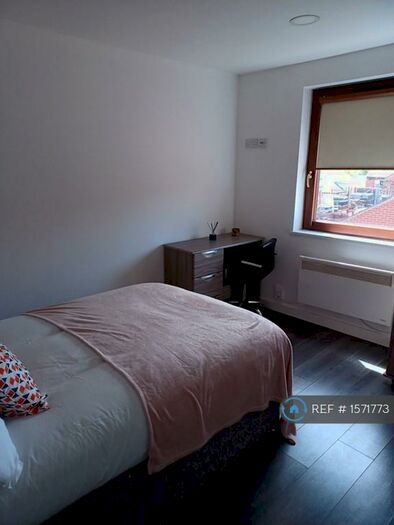 Studio To Rent In Lower Bryan Street, Stoke-On-Trent, ST1