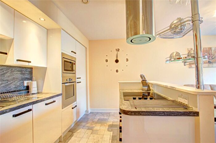 2 Bedroom Apartment To Rent In Citygate, Bath Lane, Newcastle Upon Tyne, NE1