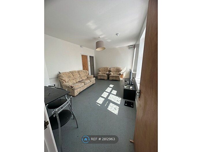 5 Bedroom Flat To Rent In Dillwyn St, Swansea, SA1