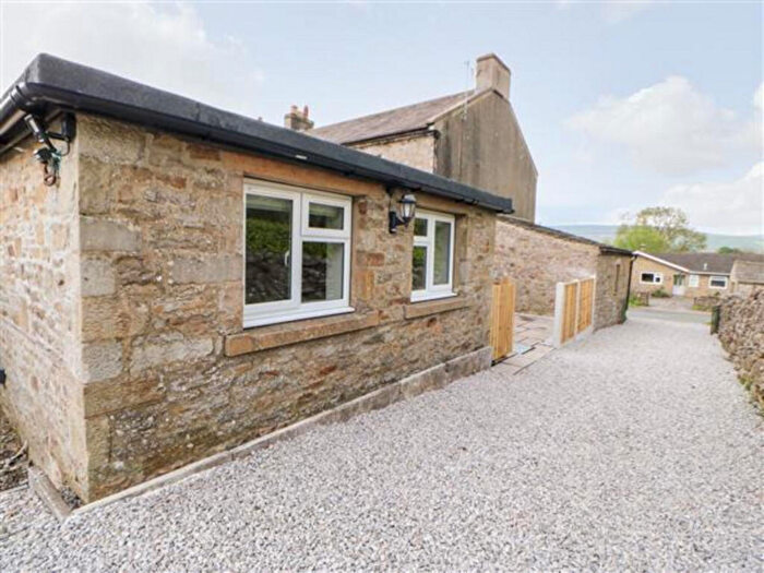 2 Bedroom Cottage To Rent In Carperby, Leyburn, DL8