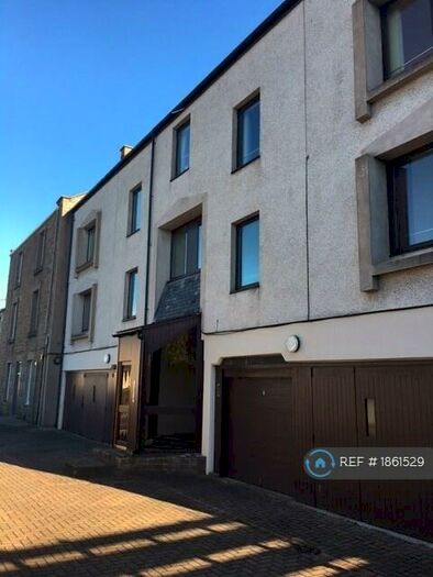 2 Bedroom Flat To Rent In Brown Street, Broughty Ferry, Dundee, DD5