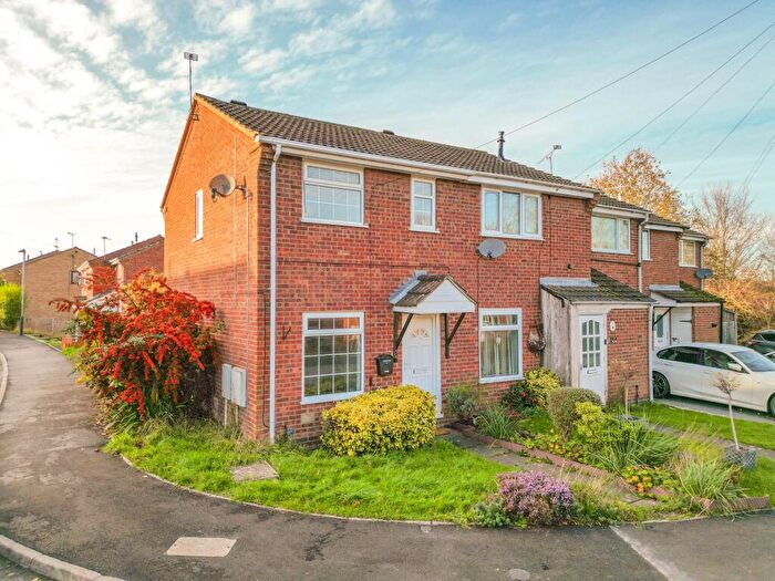 2 Bedroom End Of Terrace House For Sale In Freesland Rise, Nuneaton, CV10