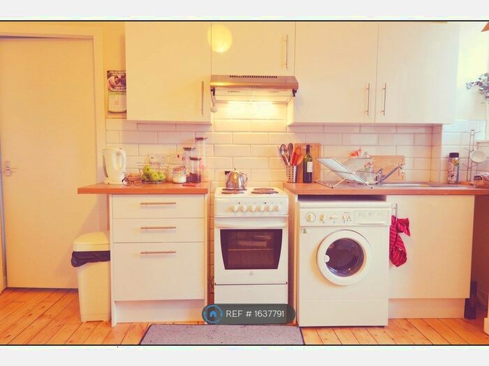 1 Bedroom Flat To Rent In Bonnington Road, Edinburgh, EH6