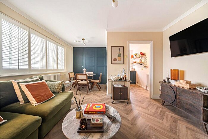 2 Bedroom Flat For Sale In Edward Road, Bromley, BR1