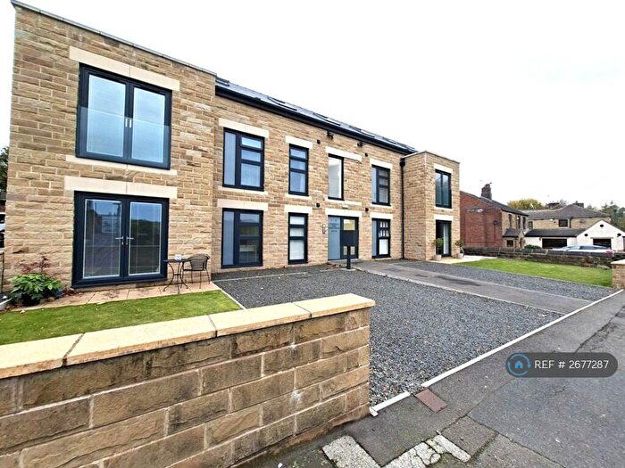 2 Bedroom Flat To Rent In Warren Rise Apartments, Worrall, Sheffield, S35