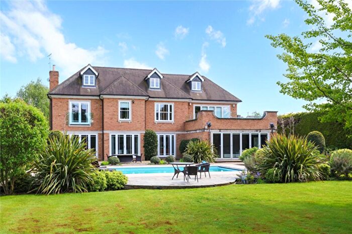 6 Bedroom Detached House To Rent In Park Close, Walton-on-Thames, Surrey, KT12