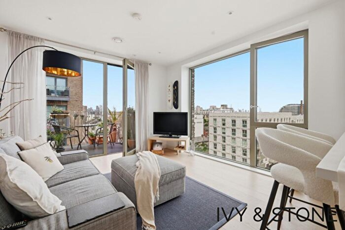 2 Bedroom Apartment For Sale In Cape House, Royal Wharf, E16