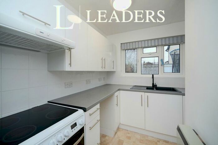 2 Bedroom Apartment To Rent In Queens Court, Shoreham By Sea, BN43