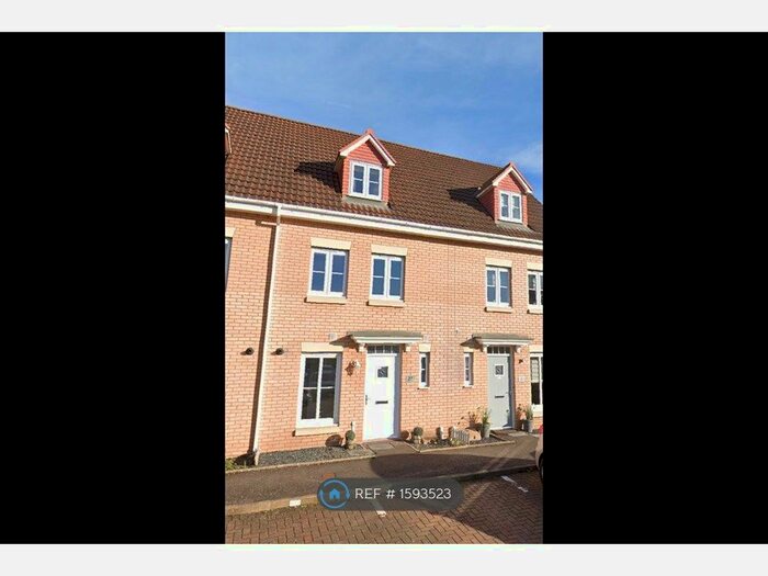 3 Bedroom Terraced House To Rent In Brodie Drive, Glasgow, G69