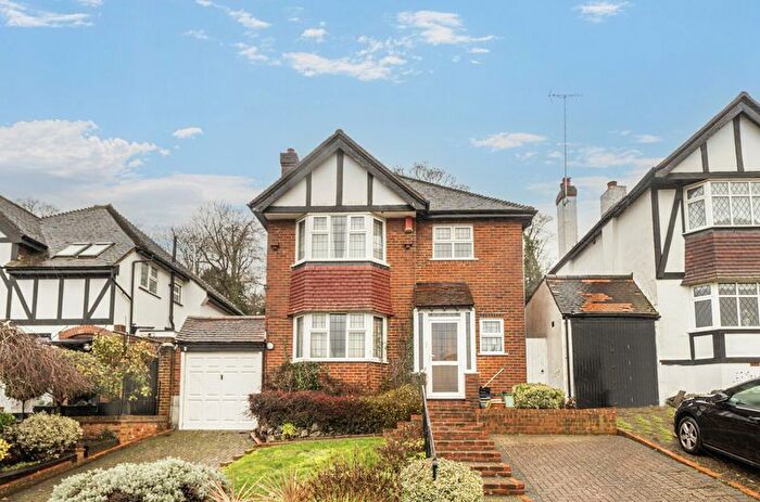 3 Bedroom Detached House For Sale In Russell Green Close, West Purley, CR8