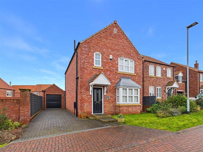 3 Bedroom Detached House For Sale In Bluebell Avenue, Kirk Ella, HU10