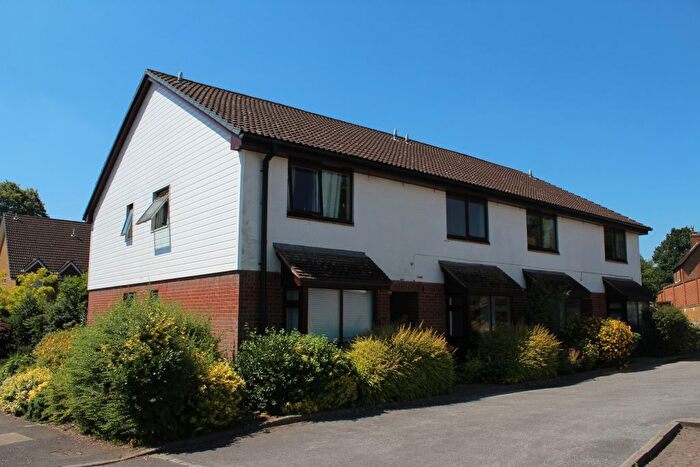 1 Bedroom Flat To Rent In Old Station Way, Godalming, GU7