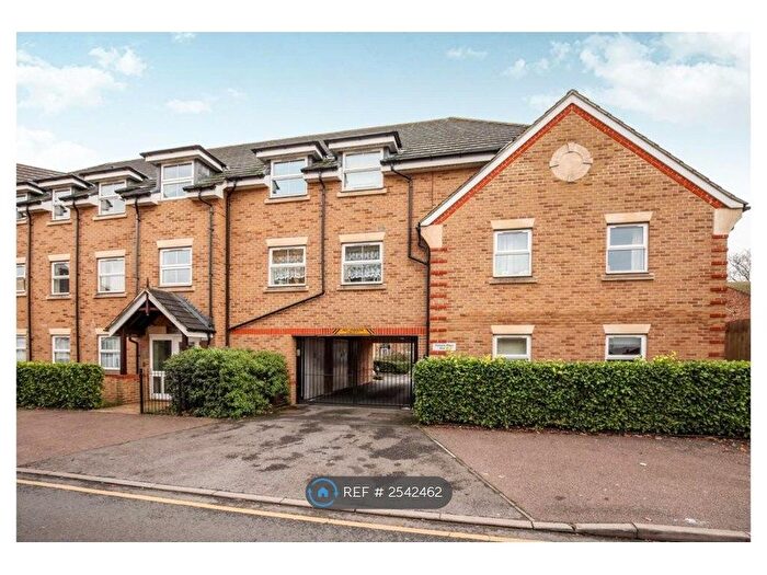 1 Bedroom Flat To Rent In Victoria Place, Woking, GU21