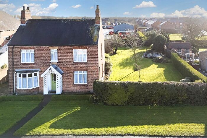 3 Bedroom Detached House For Sale In Holme Road, Market Weighton, York, YO43