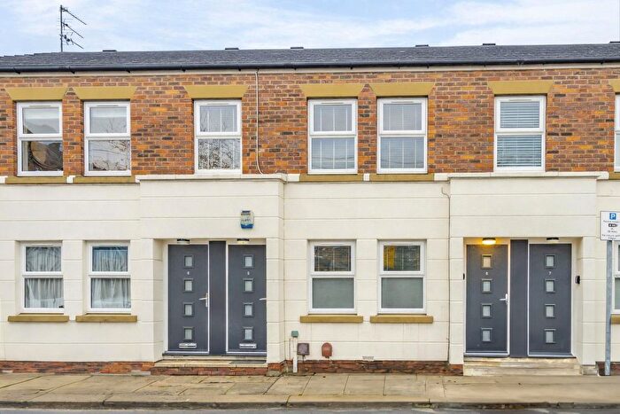 2 Bedroom Flat For Sale In Escrick Street, York, YO10