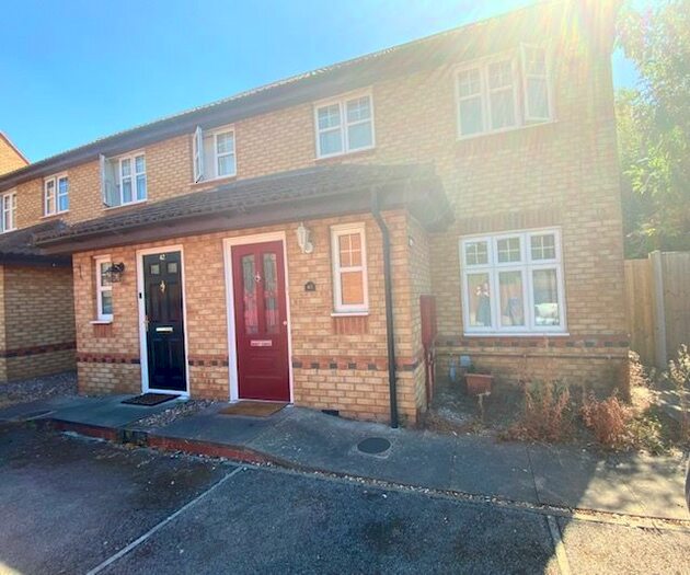 2 Bedroom Property To Rent In Winwood Close, Deanshanger, Milton Keynes, MK19