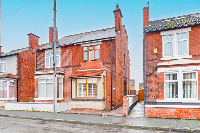 3 Bedroom Semi Detached House For Sale In Cavendish Road, Long Eaton, Derbyshire, NG10