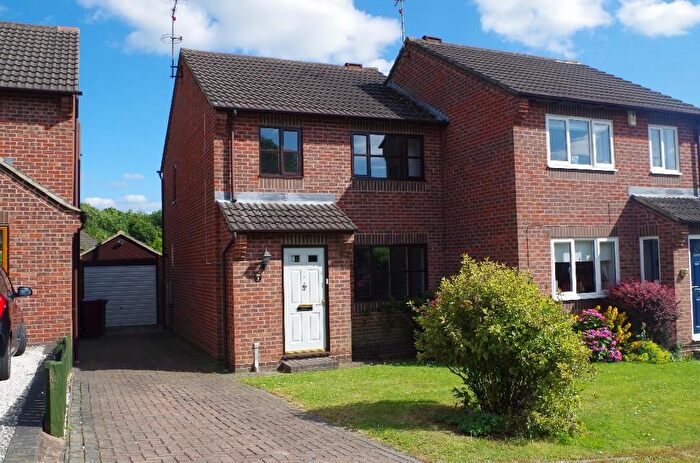 3 Bedroom Semi-Detached House To Rent In Mill Holme, South Normanton, DE55