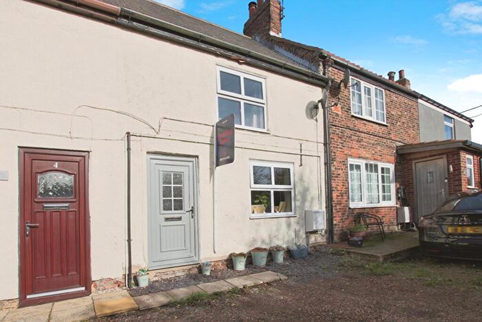 2 Bedroom Terraced House For Sale In Acey Lane, Preston, Hull, HU12