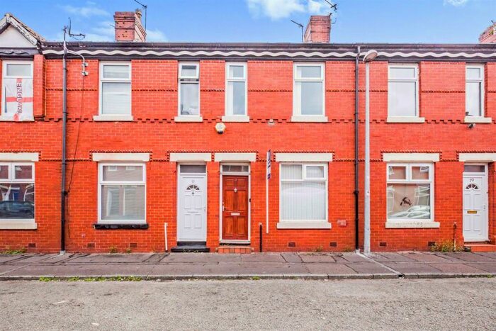 2 Bedroom House To Rent In Mackenzie Road, Salford, M7