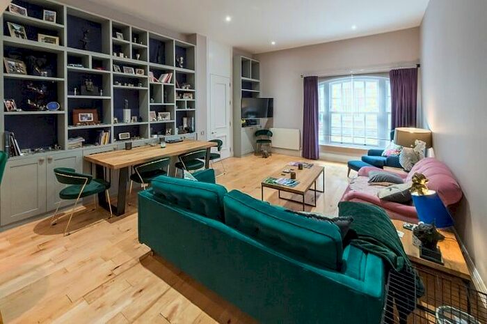 3 Bedroom Town House For Sale In Shillibeer Place, Marylebone, W1H