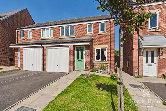 3 Bedroom Semi-Detached House For Sale In Stubblefield Drive, Lytham St. Annes, Lancashire, FY8