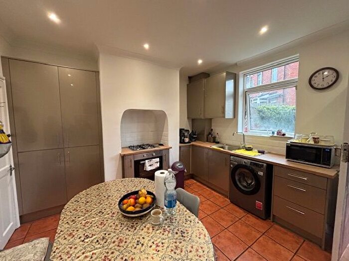 2 Bedroom Terraced House For Sale In Summer Lane, Barnsley, S75